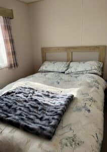 2018 abi new horizon double bedroom 805x1140px