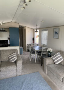 atlas amethyst 2017 b16 dining area