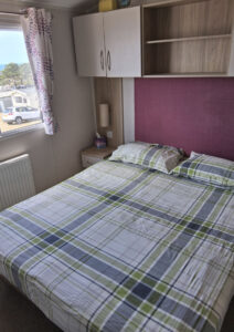 2019 willerby brockenhurst b17 double bedroom