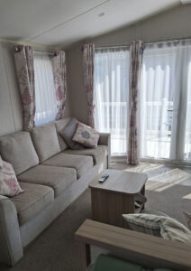 2019 willerby brockenhurst b17 lounge 1